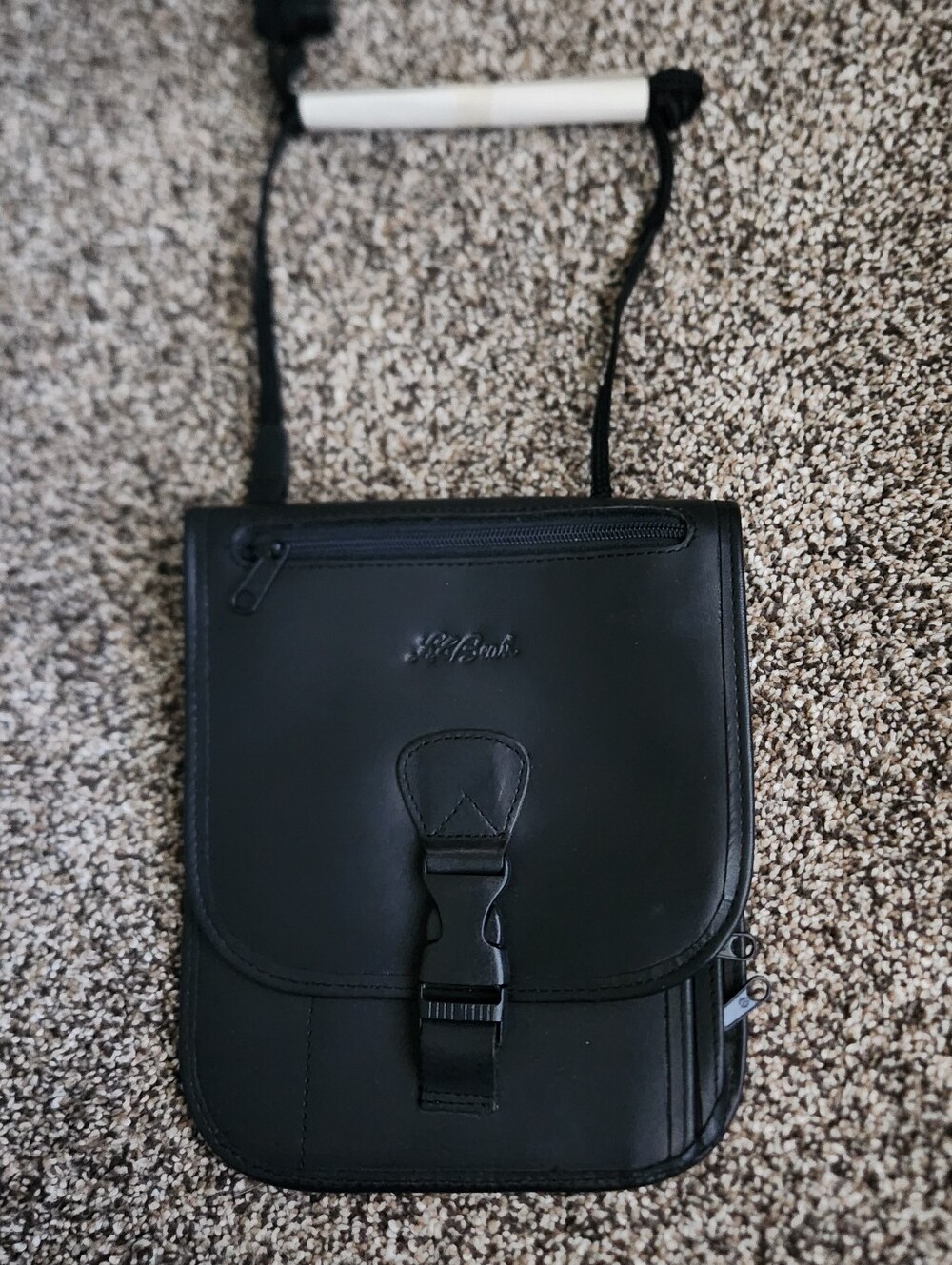 Vintage LL Bean Black Full Grain Leather  Crossbody Travel/Passport Pouch NEW